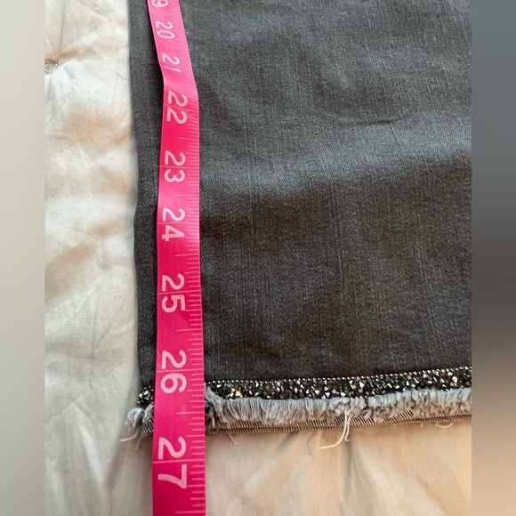 WIT AND WISDOM Women's Ab
Technology Jeans 12 gray color embellished eyelash hem - Picture 4 of 12